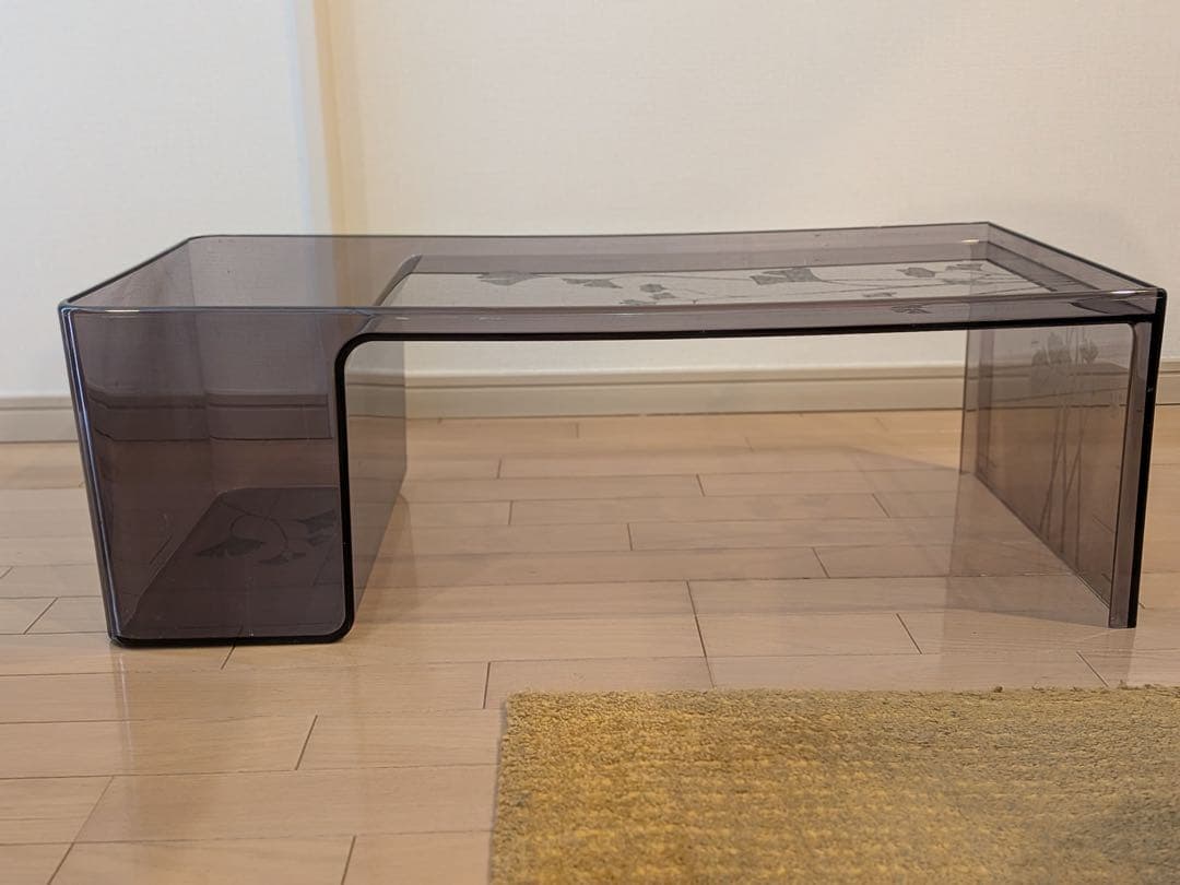 イタリア製　廃盤　Kartell Usame グレー