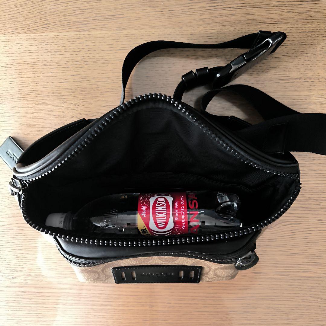 COACH ボディバッグ ベージュ/ブラック