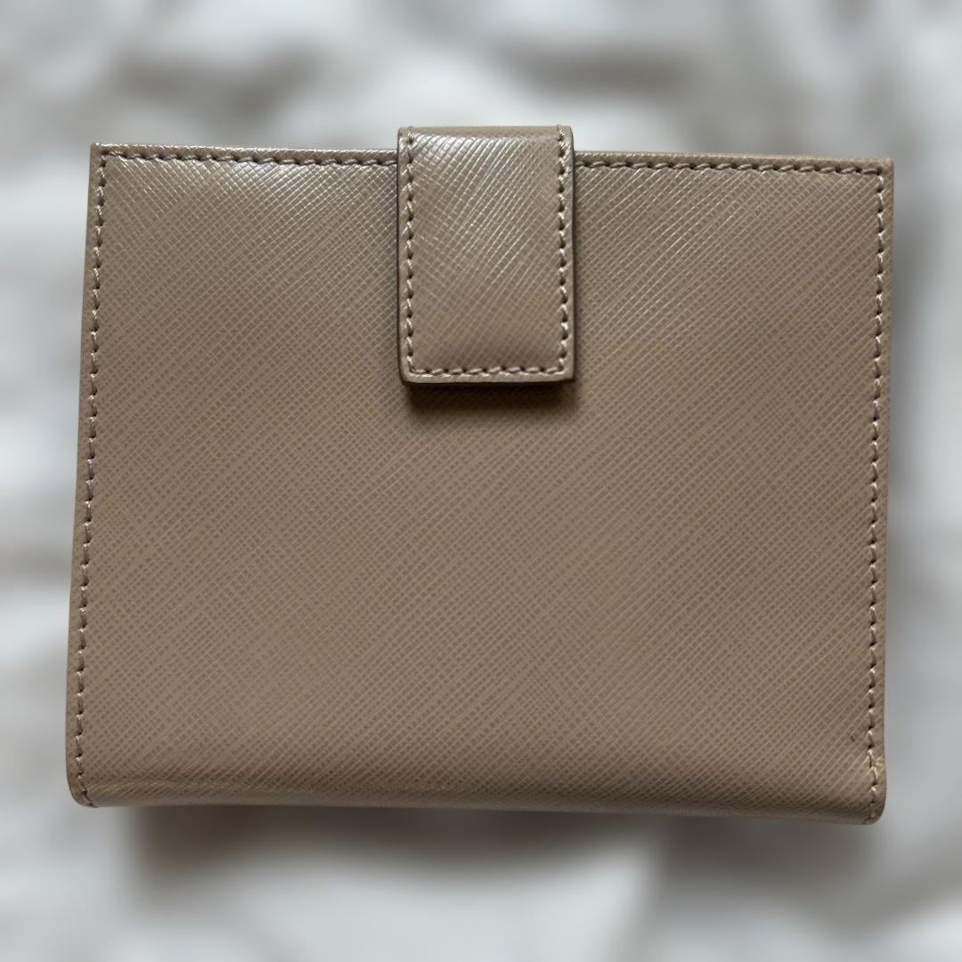 極美品！フェラガモ 二つ折財布サフィアーノヴァラリボン　ベージュ