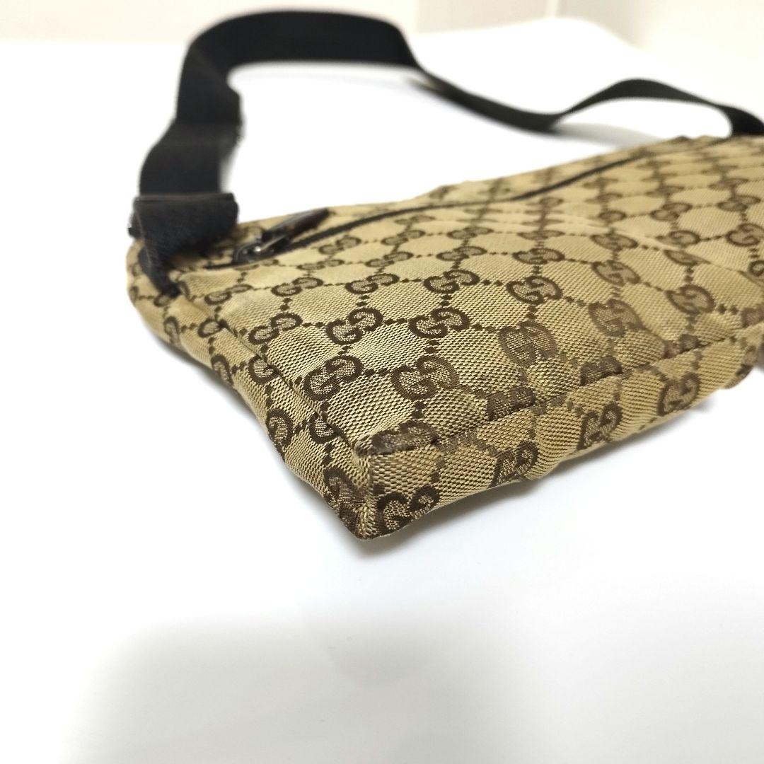 美品☆　グッチ　GGキャンバス　ボディバッグ　ウエストポーチ　ショルダーバッグ