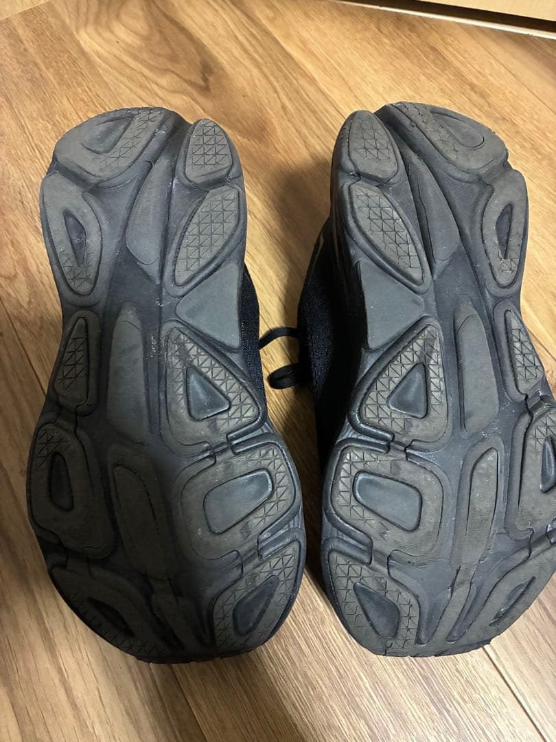 【美品】HOKA BONDI 8 ブラックスニーカー