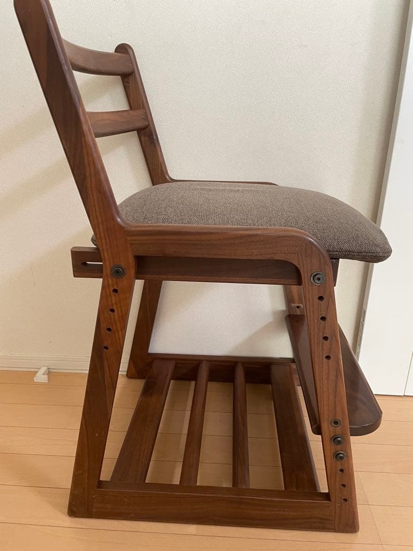 ISSEIKI ウォールナット チェア