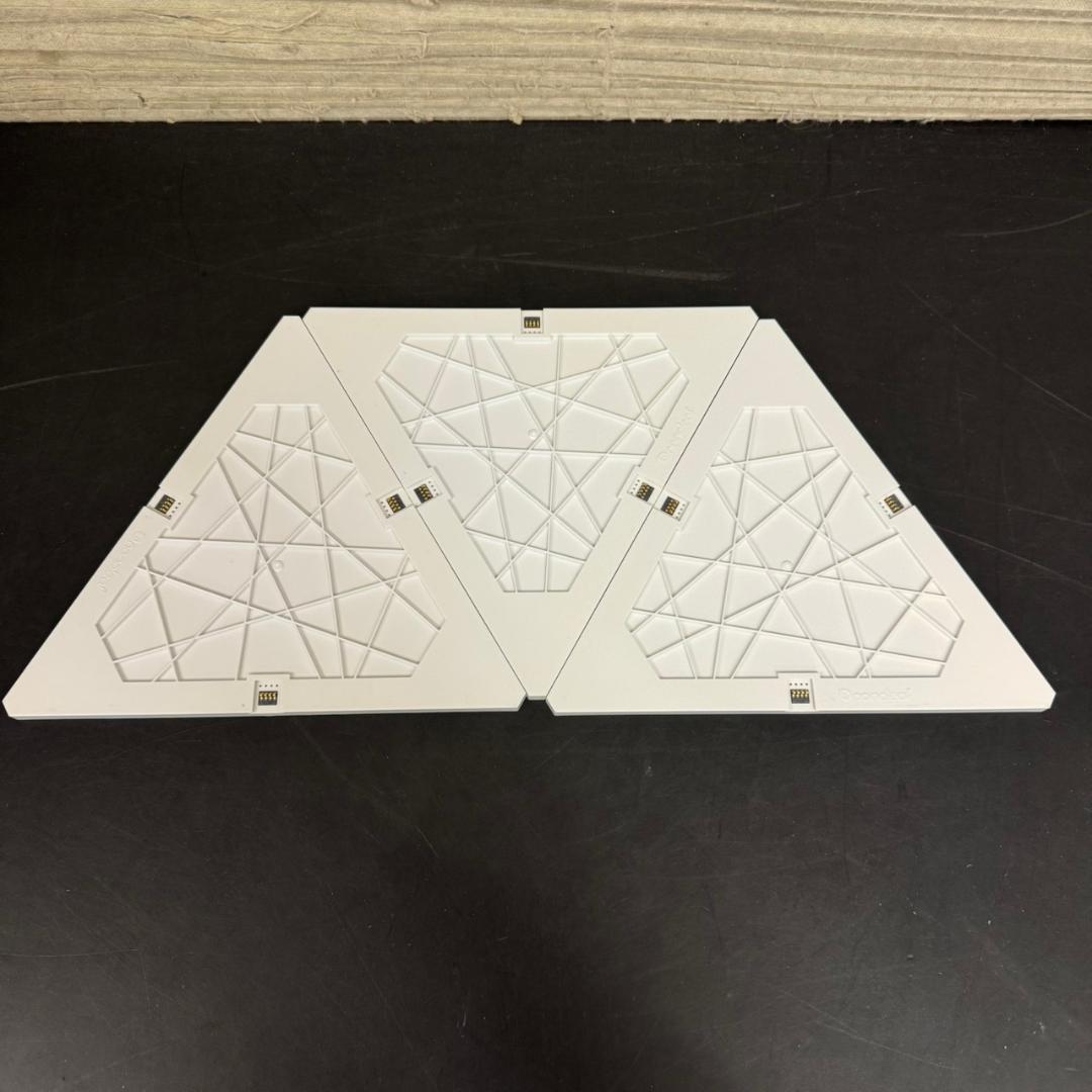 ☆NANOLEAF LIGHT PANELS トライアングル　スマーターキット