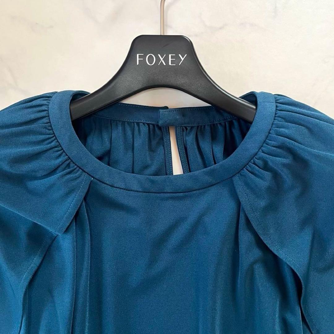 新品タグ付き☆アドーア　ライトジャージーカットソー　ケープブラウス　38