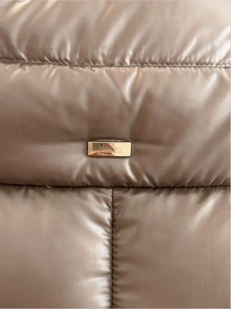 未使用 Herno ヘルノ ダウンコート ダウン90% サイズ42