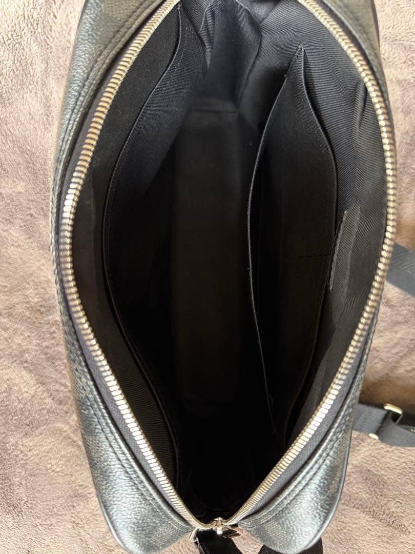 ルイヴィトン デイトンMM ショルダーバッグ ダミエグラフィット N41409