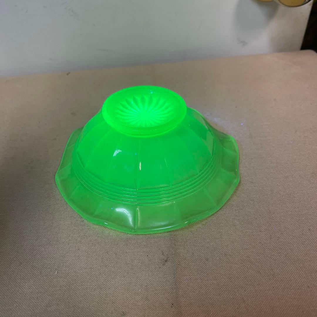 MR-182A昭和初期頃 ウランガラス デザート皿ガラスデザートボウル2個セット