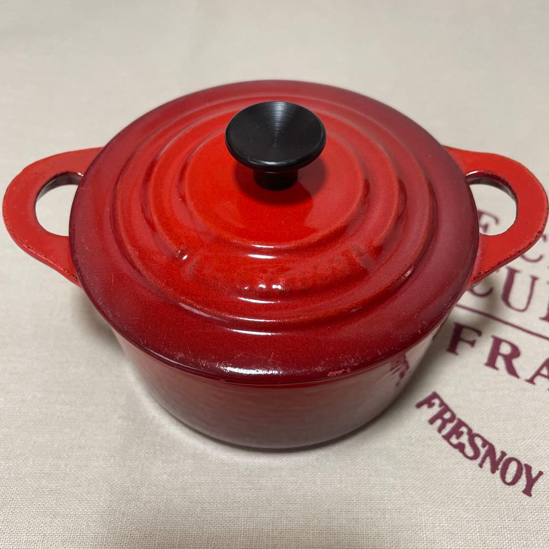 《未使用》赤 LE CREUSET レア物 ルクルーゼ　ミニ・ココット　鋳鉄