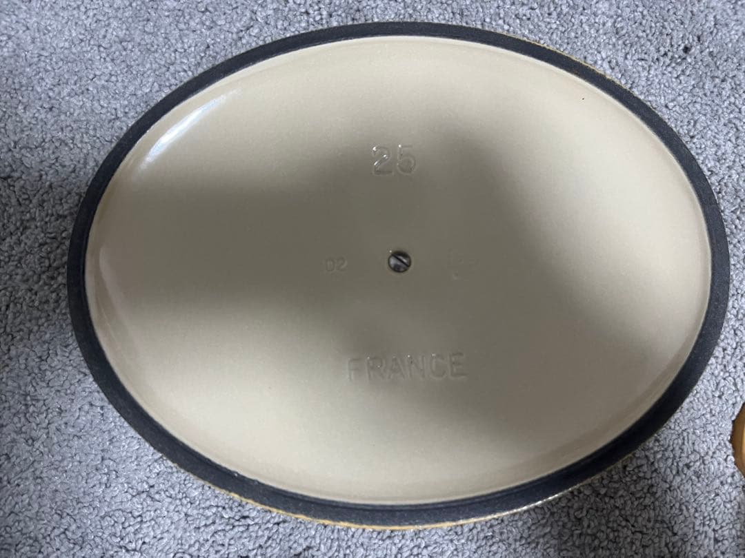 【美品】ル・クルーゼ　ココットオーバル25 鍋