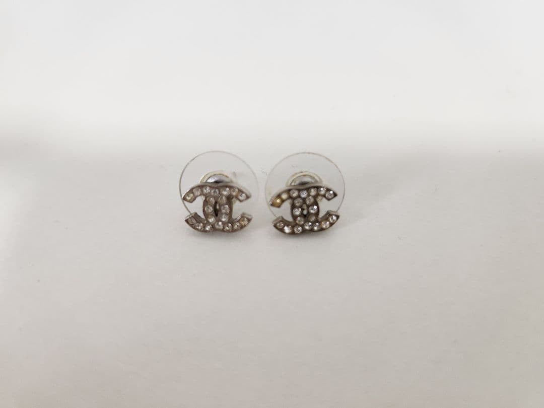 CHANELシャネル　CCマーク　ピアス