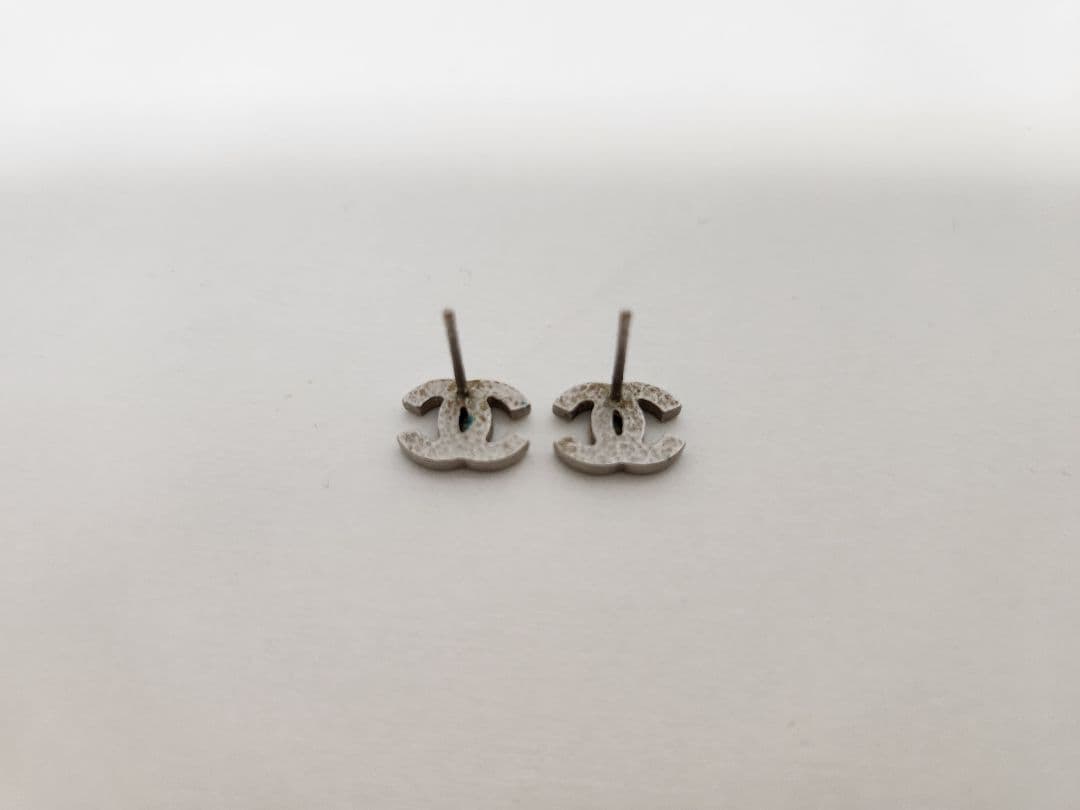 CHANELシャネル　CCマーク　ピアス