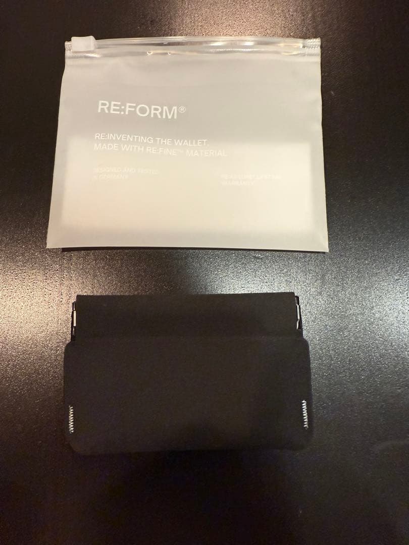 RE:FORM スリーブ　財布　新品未使用