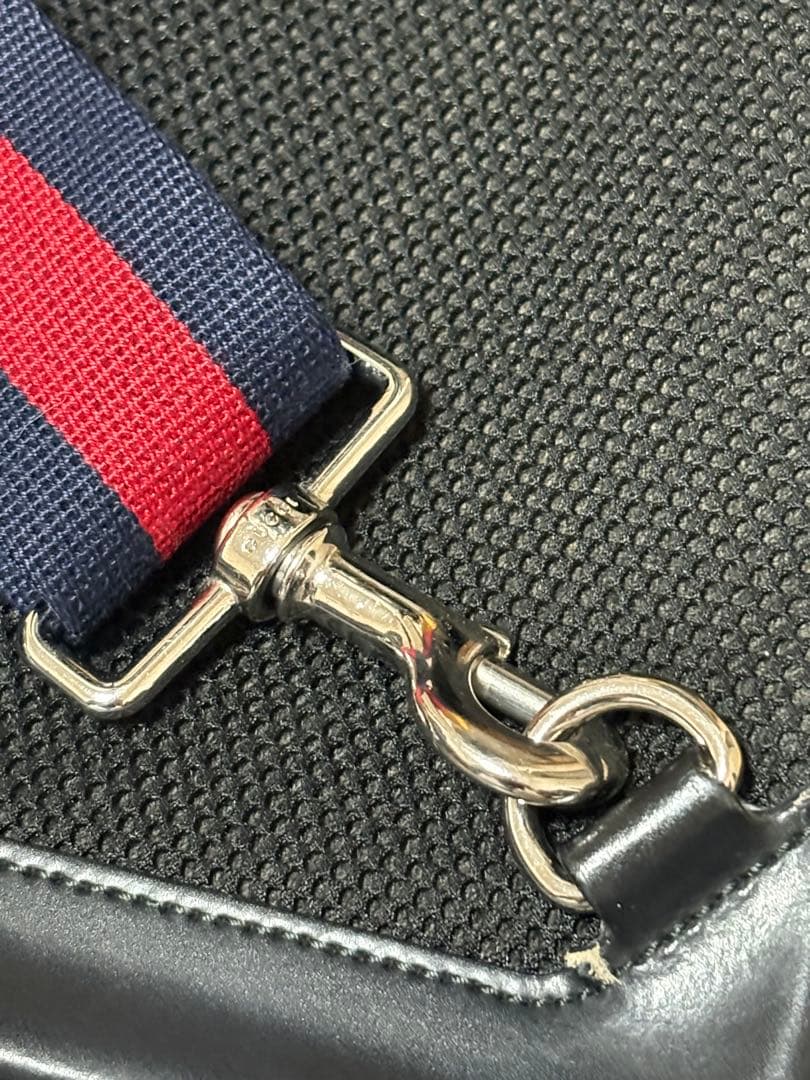 GUCCI グッチ ボディバッグ ショルダーバッグ GGスプリーム