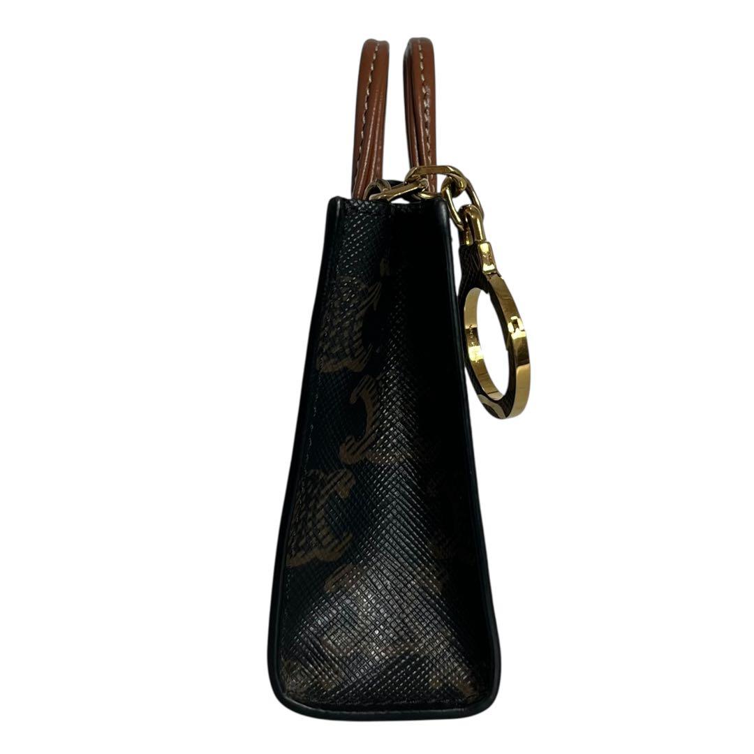 新品級✨セリーヌ バッグ型チャーム キーホルダー トリオンフ レザー