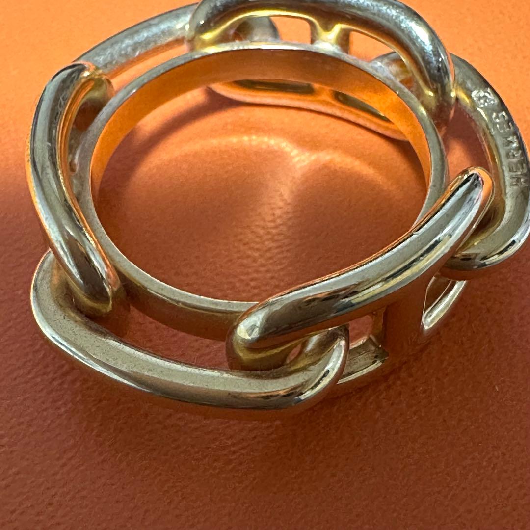 エルメス シェーヌダンクルスカーフリングゴールド ペンダントトップにも