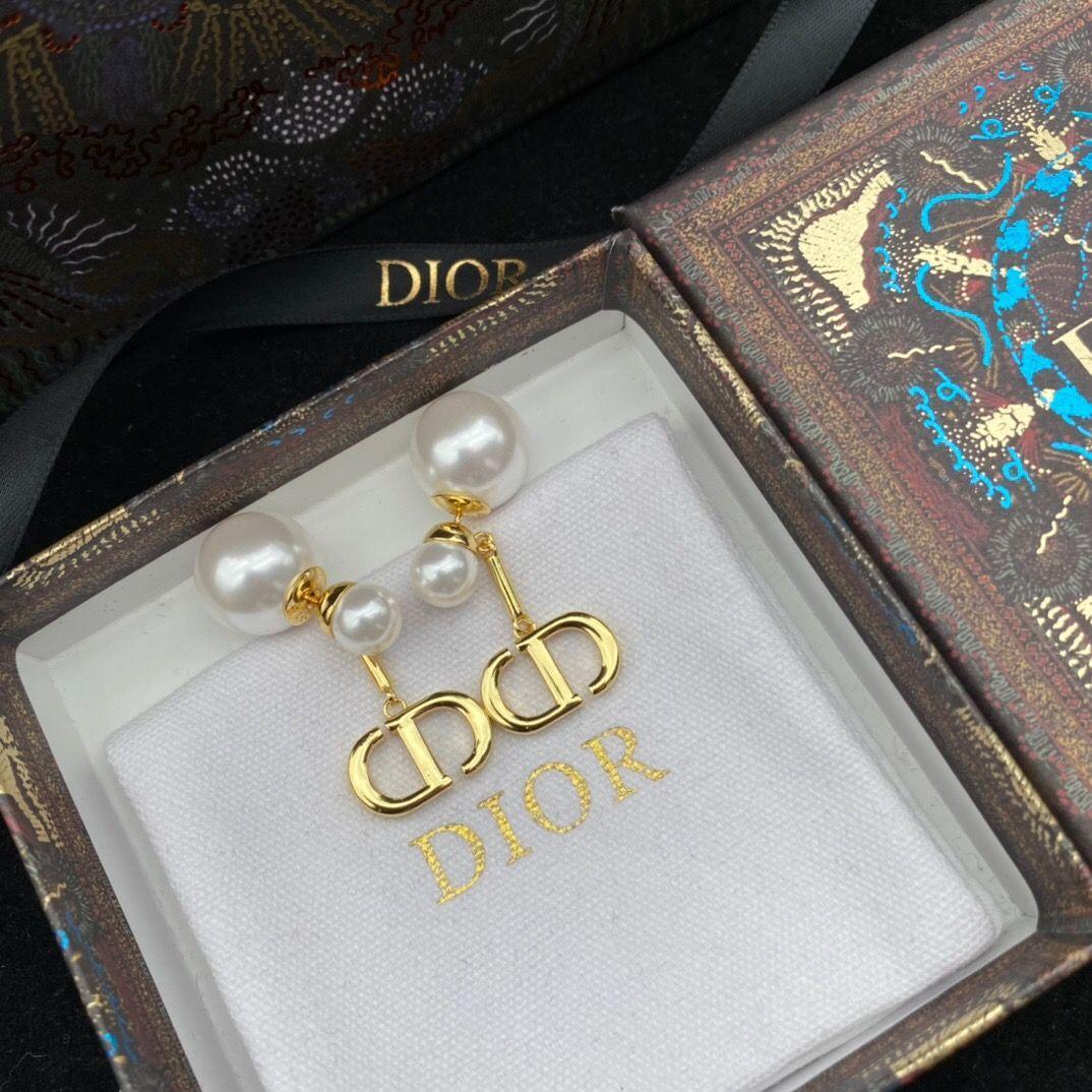 Christian Dior ゴールド パール イヤリング
