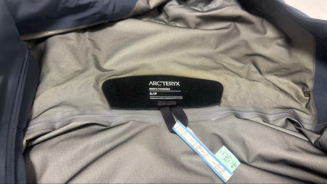 【クリーニング済】ARC'TERYX ベータLTジャケット Fortune S