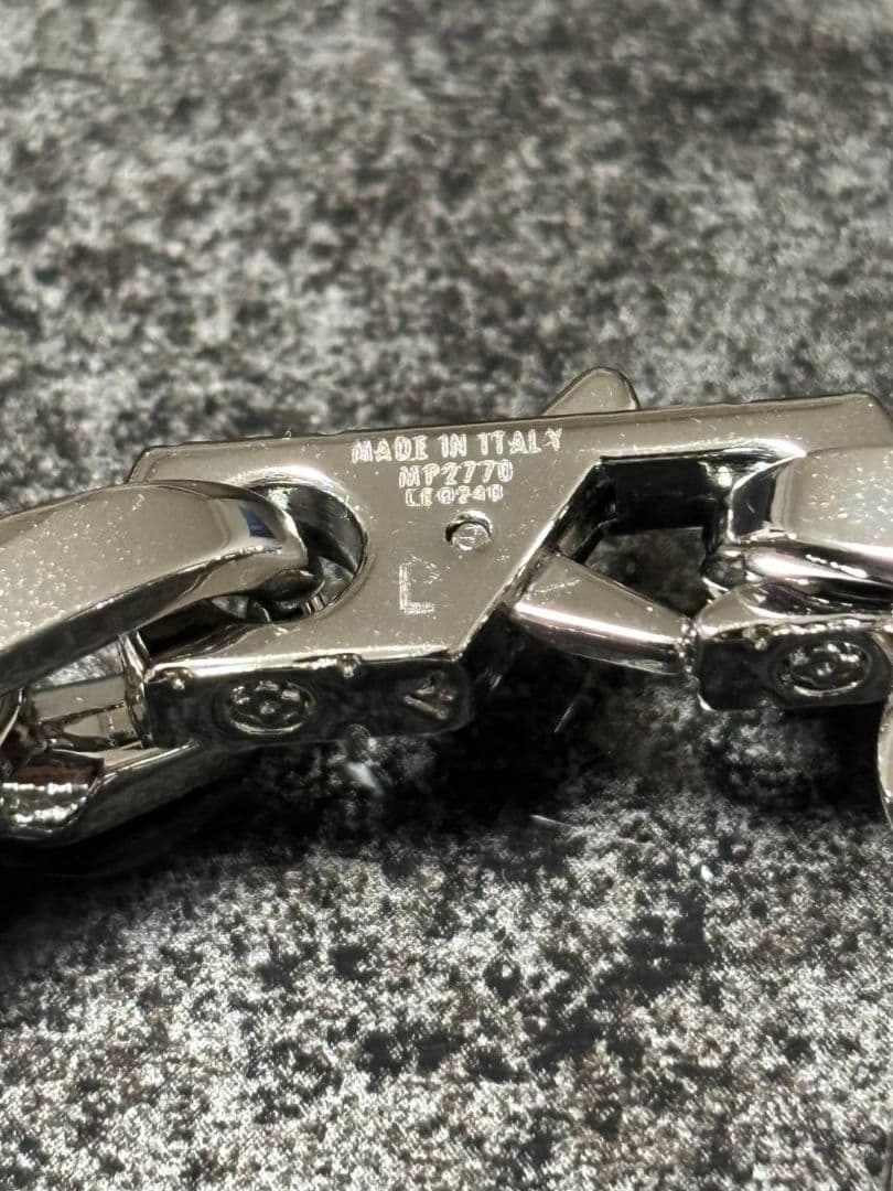 LOUIS VUITTON メタルチェーンブレスレット