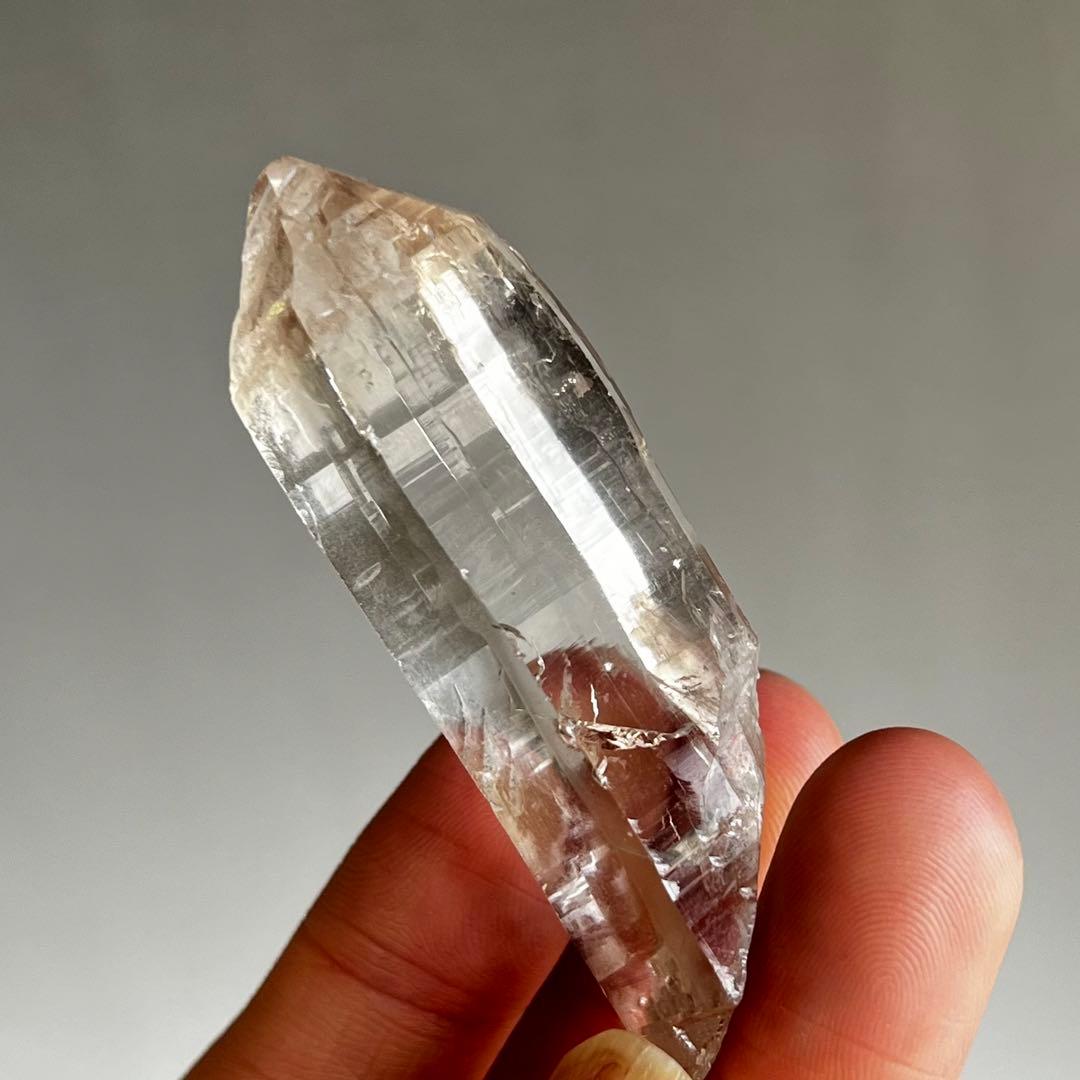 超レア　ガネーシュヒマール産　クリスタル　ポイント水晶　1