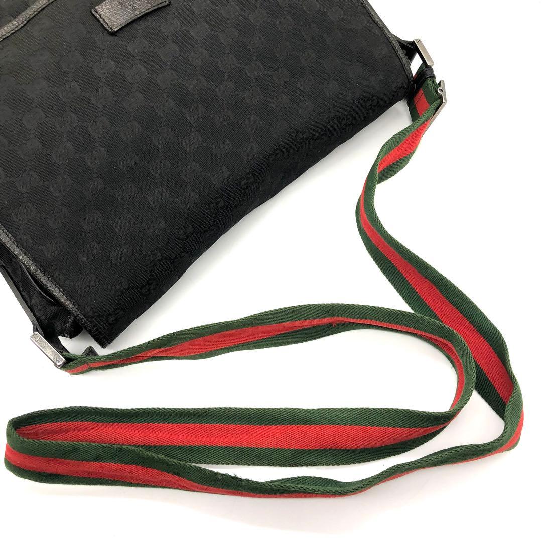 【大容量】GUCCI メッセンジャーバッグ GGキャンバス シェリーライン 黒