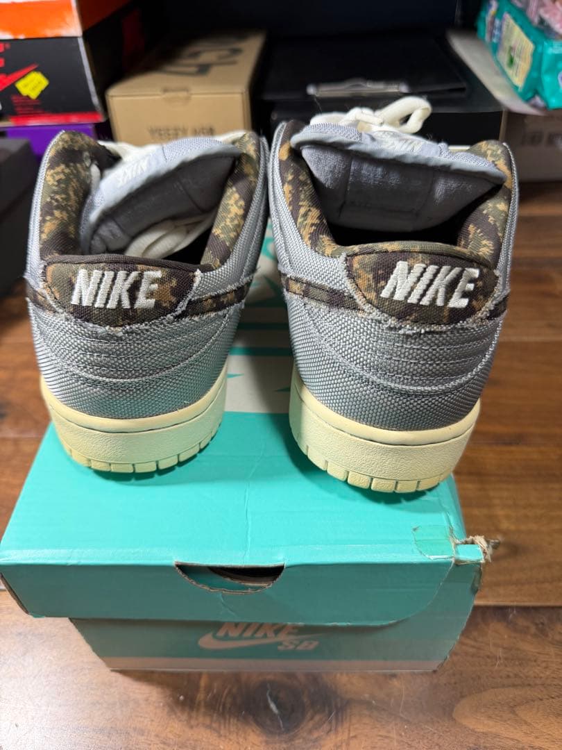 靴 Nike SB Dunk Low \"Wolf Grey Digi Camo\"