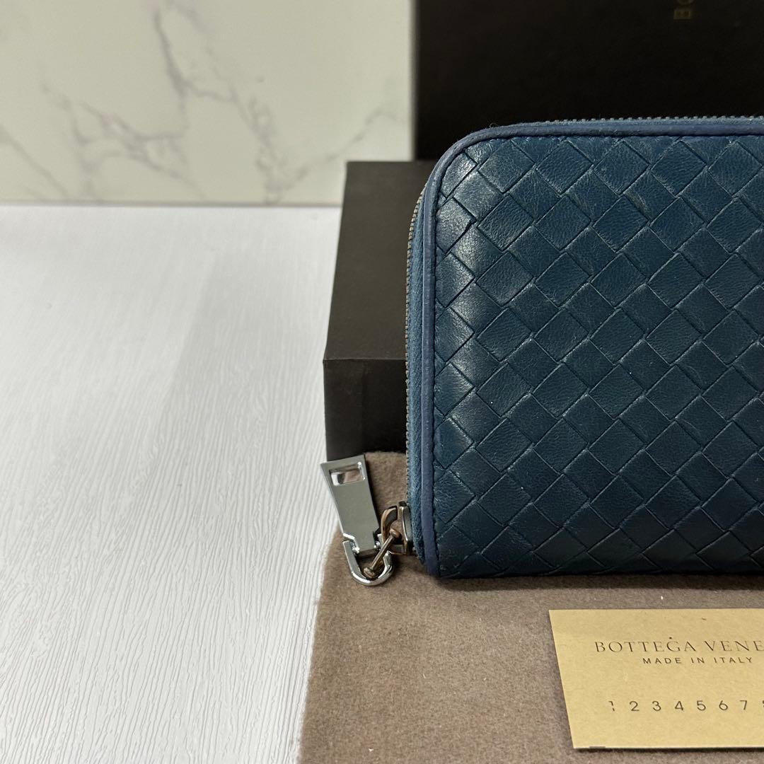 新品同様‼️ ボッテガヴェネタ　財布　長財布　イントレチャート　ラウンドファスナー