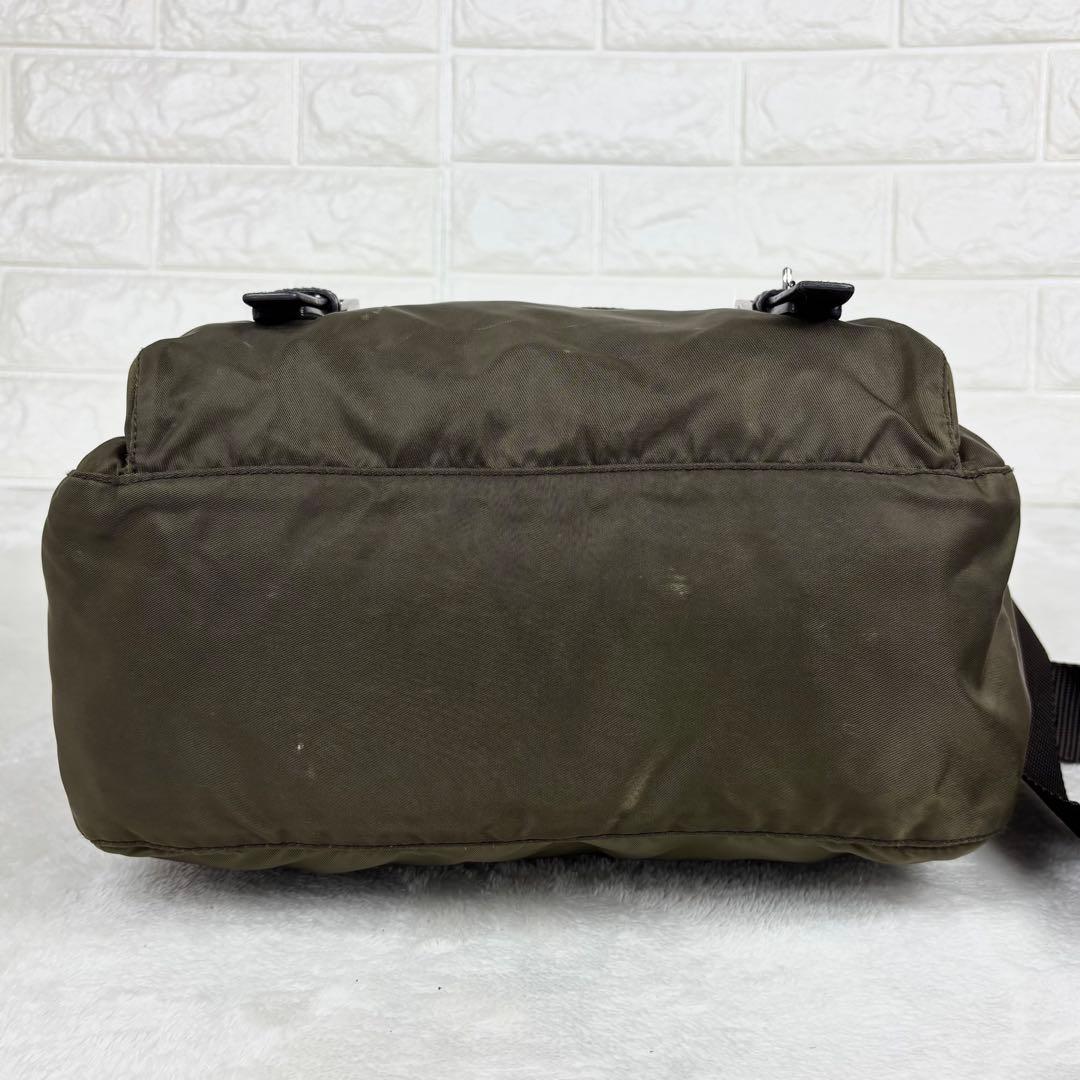 PRADA プラダ ナイロン メッセンジャーバッグ ショルダーバッグ カーキ
