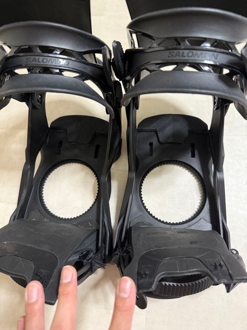 専用SALOMON RHYTHM black Lサイズスノーボード ビンディング
