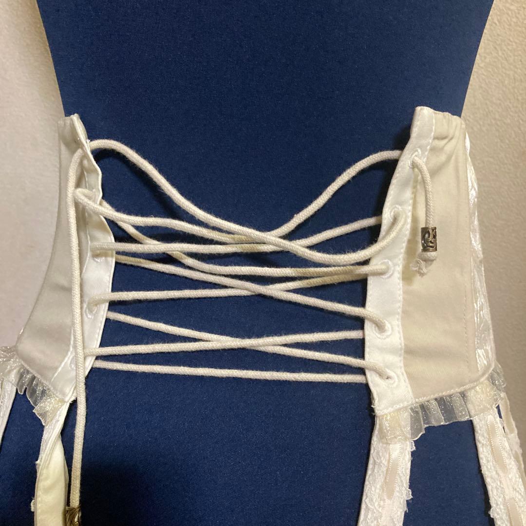 超メルカリ市セール中　OZZ ローズ刺繍クリノリンスカート（ホワイト系）