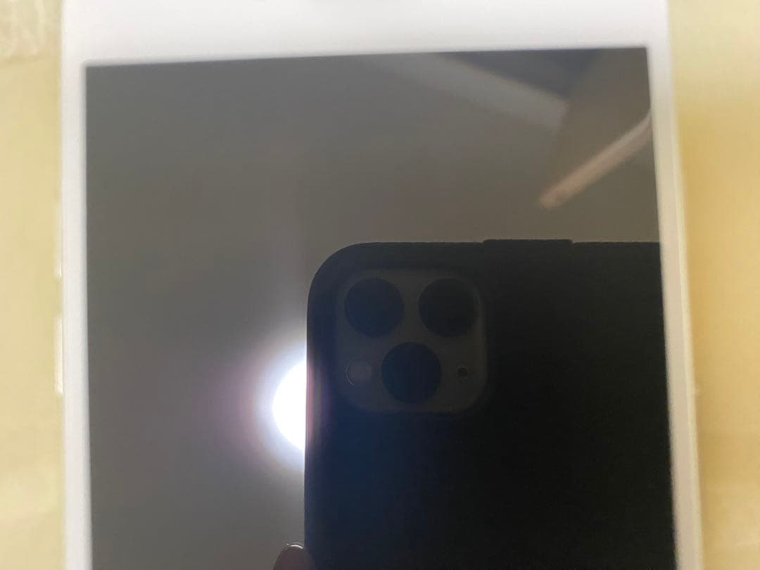 Apple iPhone8 ホワイト 本体