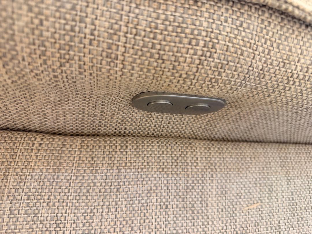 大阪配送無料　ニトリ　2人掛けソファ 電動リクライニング機能付き