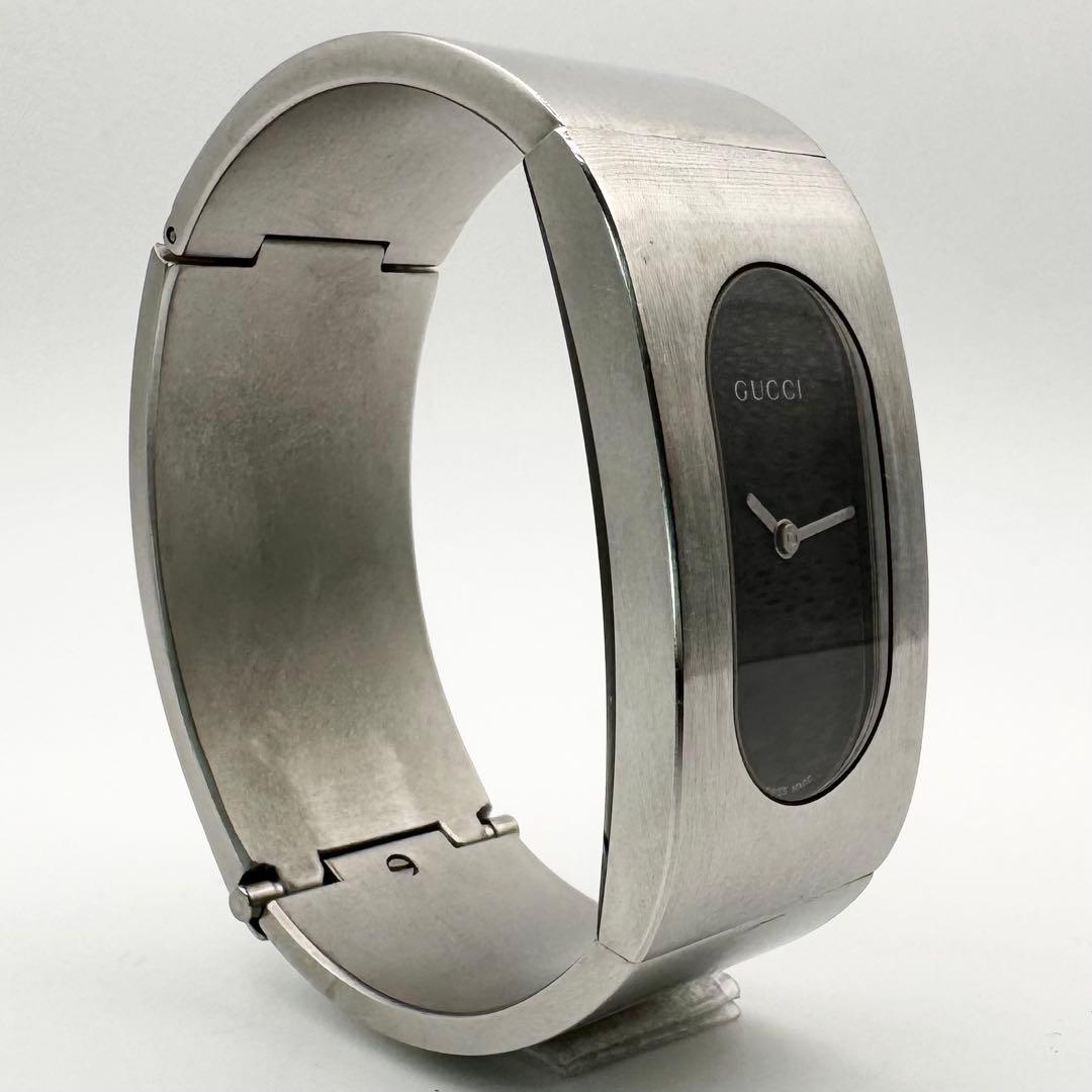 稼働✨ グッチ GUCCI 2400L バングルウォッチ ブラック文字盤 腕時計