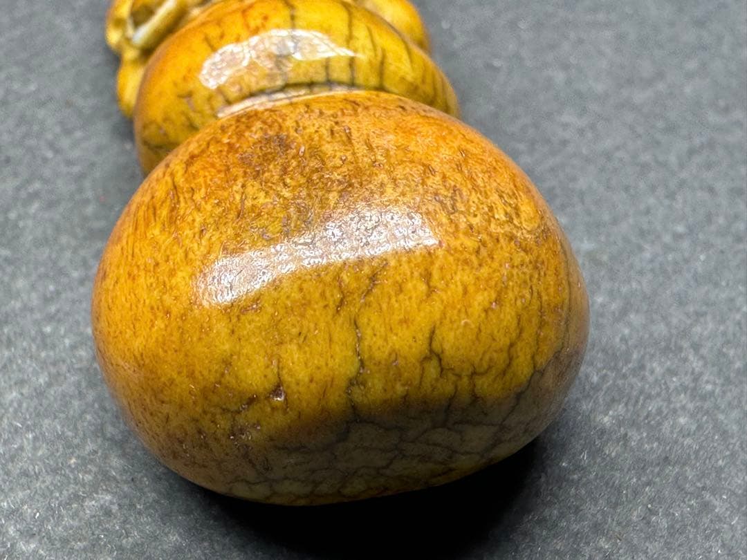 極上　根付　天然素材　アンティーク　和彫　置物　骨董　飾り物　古美術品　 置物