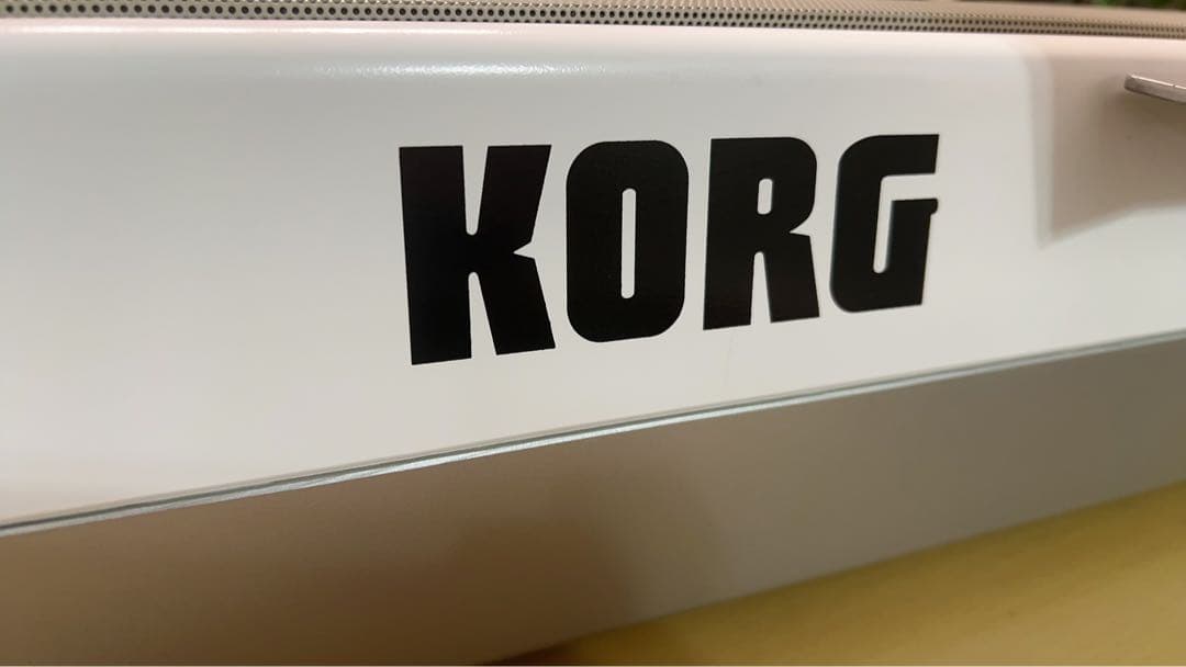 【取置き】ホワイトの88鍵電子ピアノKORG SP-250