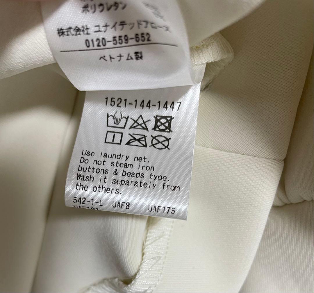 ユナイテッドアローズ　TOKYO パールモチーフトップス