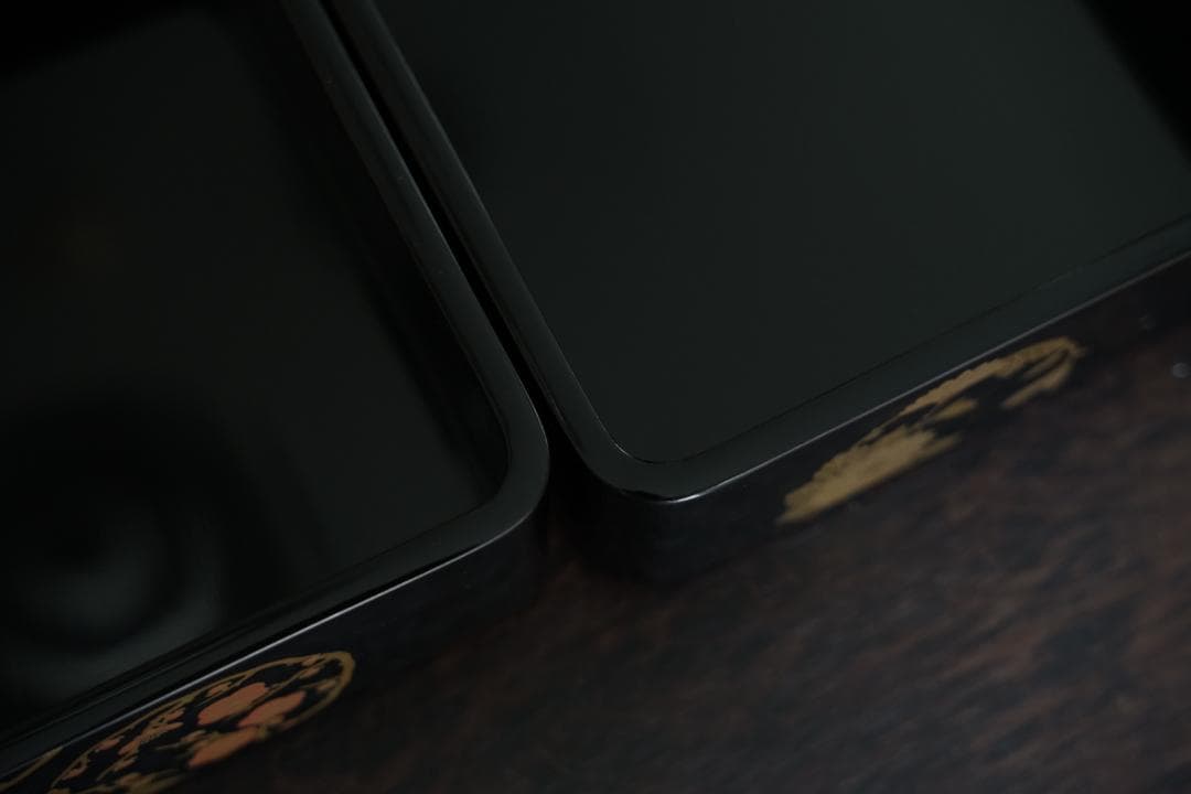 輪島塗　花の丸蒔絵　四段重　重台つき