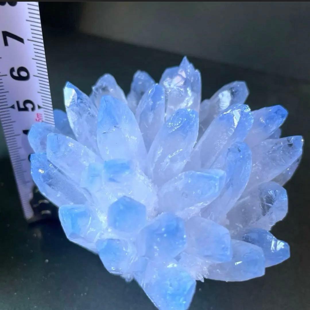 青い水晶のクラスター　天然石　鉱物　パワーストーン　クリスタル　レア　珍しい