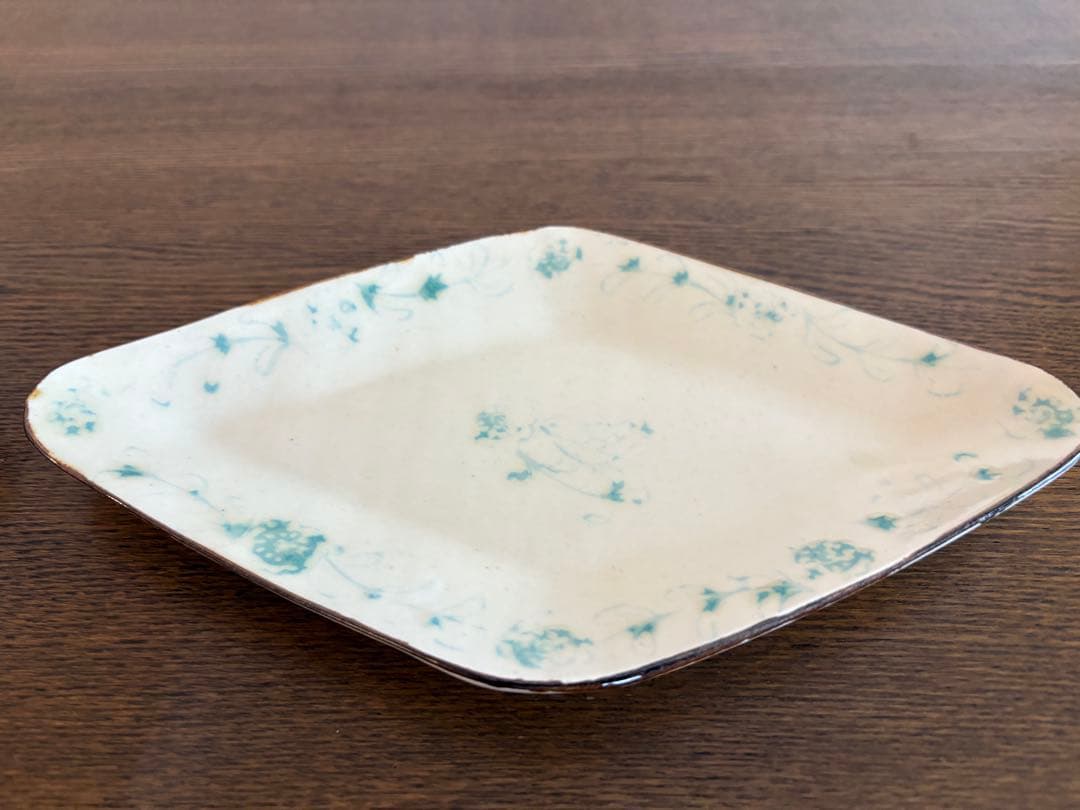 伊藤聡信　白釉印判菱皿　2枚セット