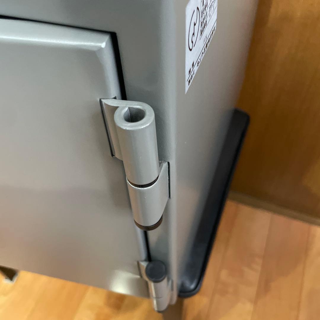 【お値下げ中】キング工業株式会社 とびら付き耐火庫　耐火金庫 セキュリティ日本製