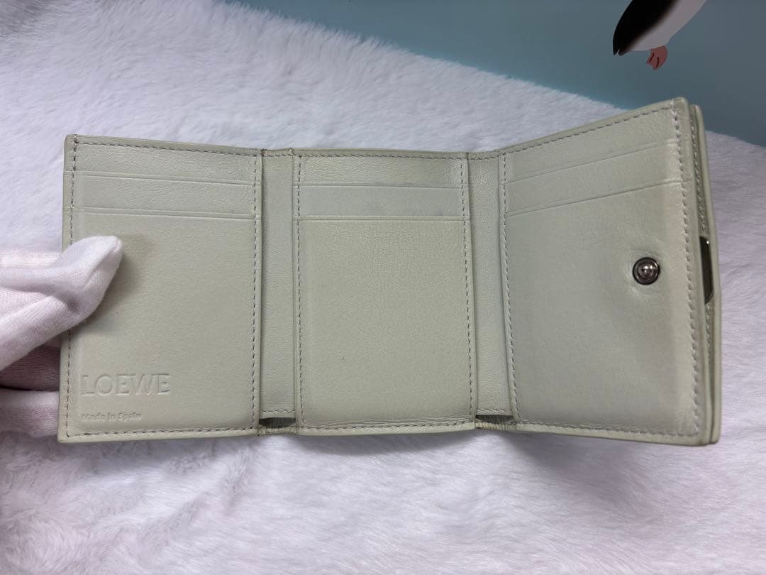 y*i様 【最終値下げ】LOEWE ロエベ　アナグラム　レザー　トライフォールド