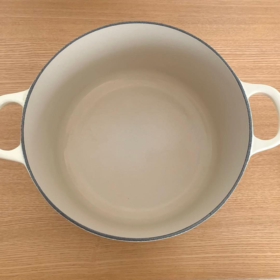 ル・クルーゼ 鍋 22cmクリーム
