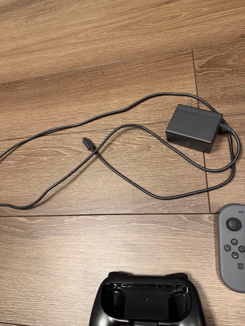 Nintendo Switch 本体 充電器 コントローラー付き