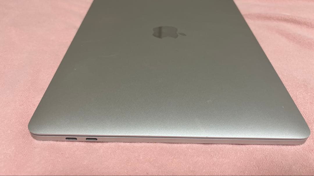 美品MacBook Pro 2019 2019年8GB 128GB充放電49回