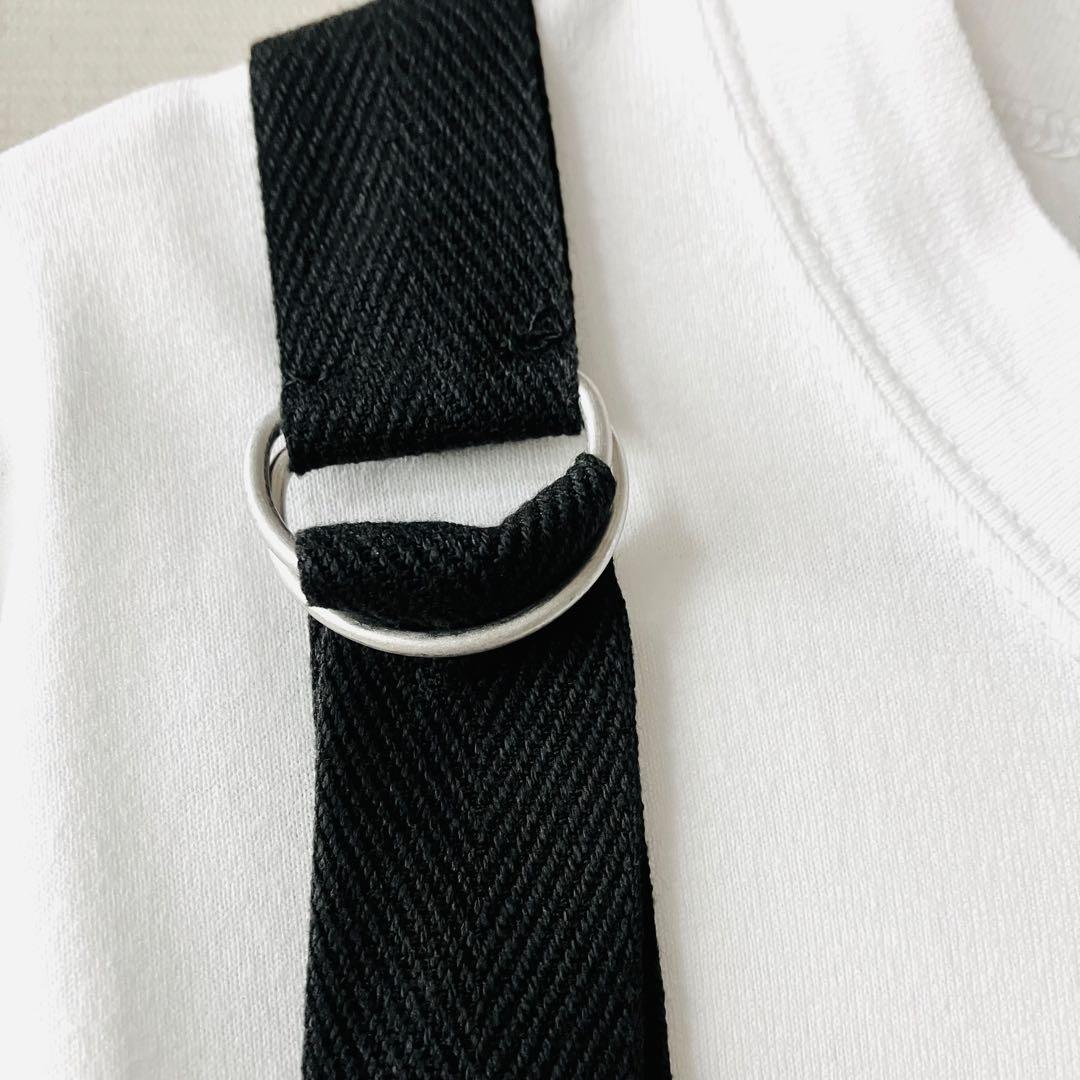 LIMI fue リミフゥ 白Tシャツ 黒色サスペンダー 長袖 ロンT リミフー