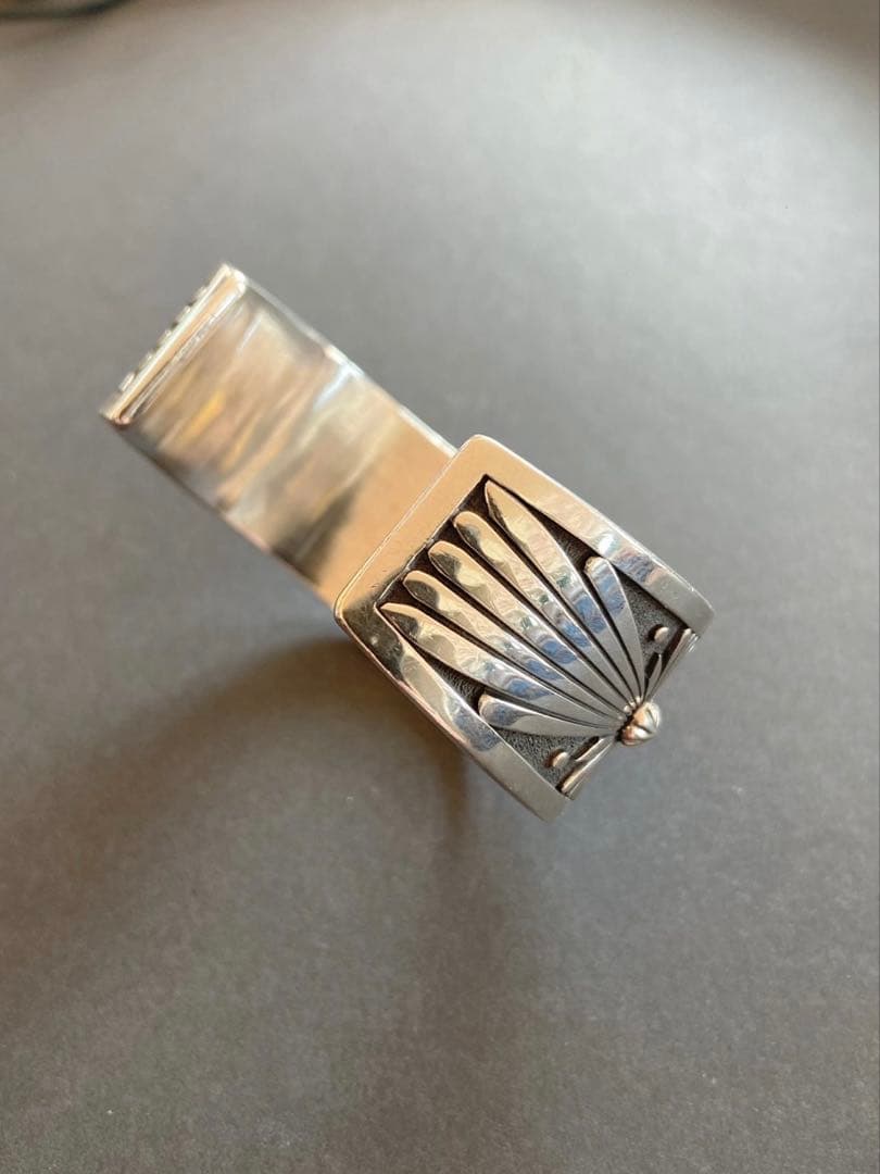 Howard Nelson ハワードネルソン　navajo バングル