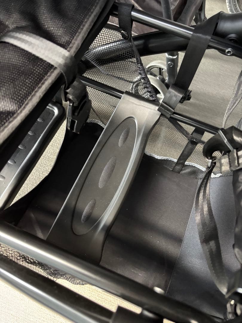 値引有【美品！ほぼ未使用】カトージ 2人でゴーDX 二人乗りベビーカー　ブラック