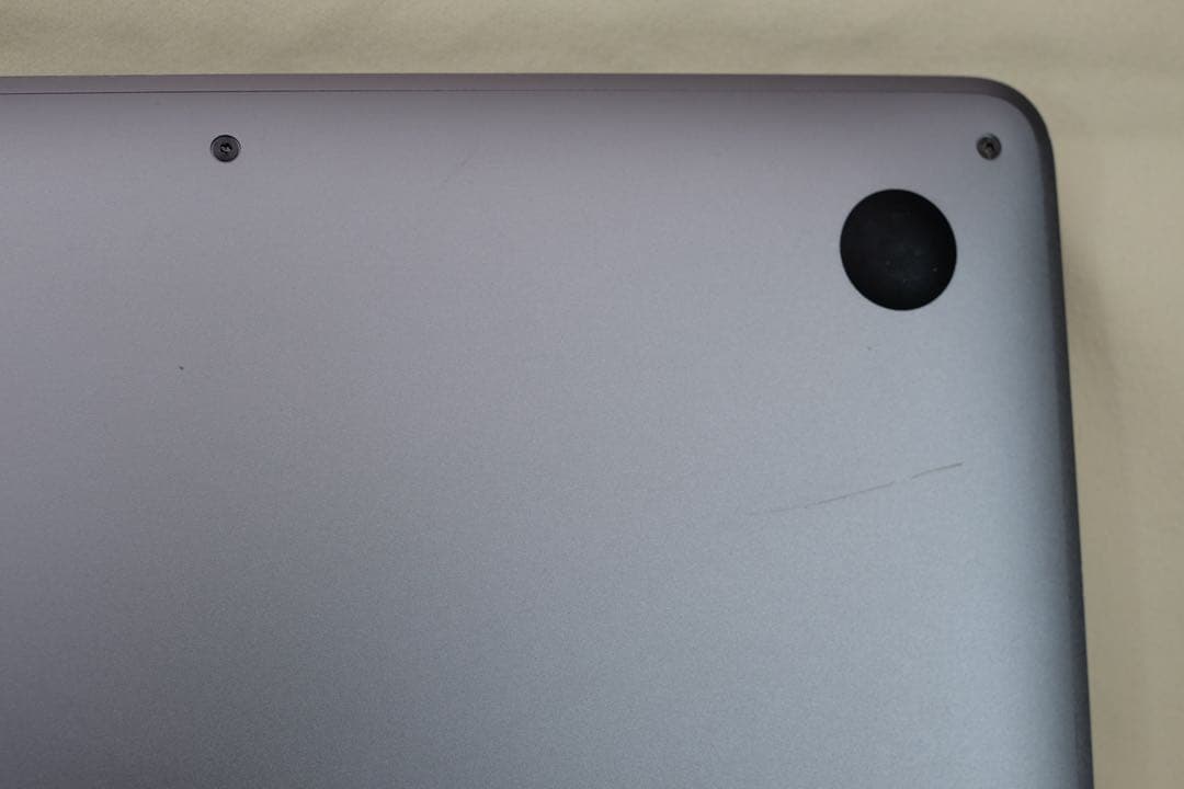 ［ジャンク］MacBookPro 2017 8G 256GB 充電器付き