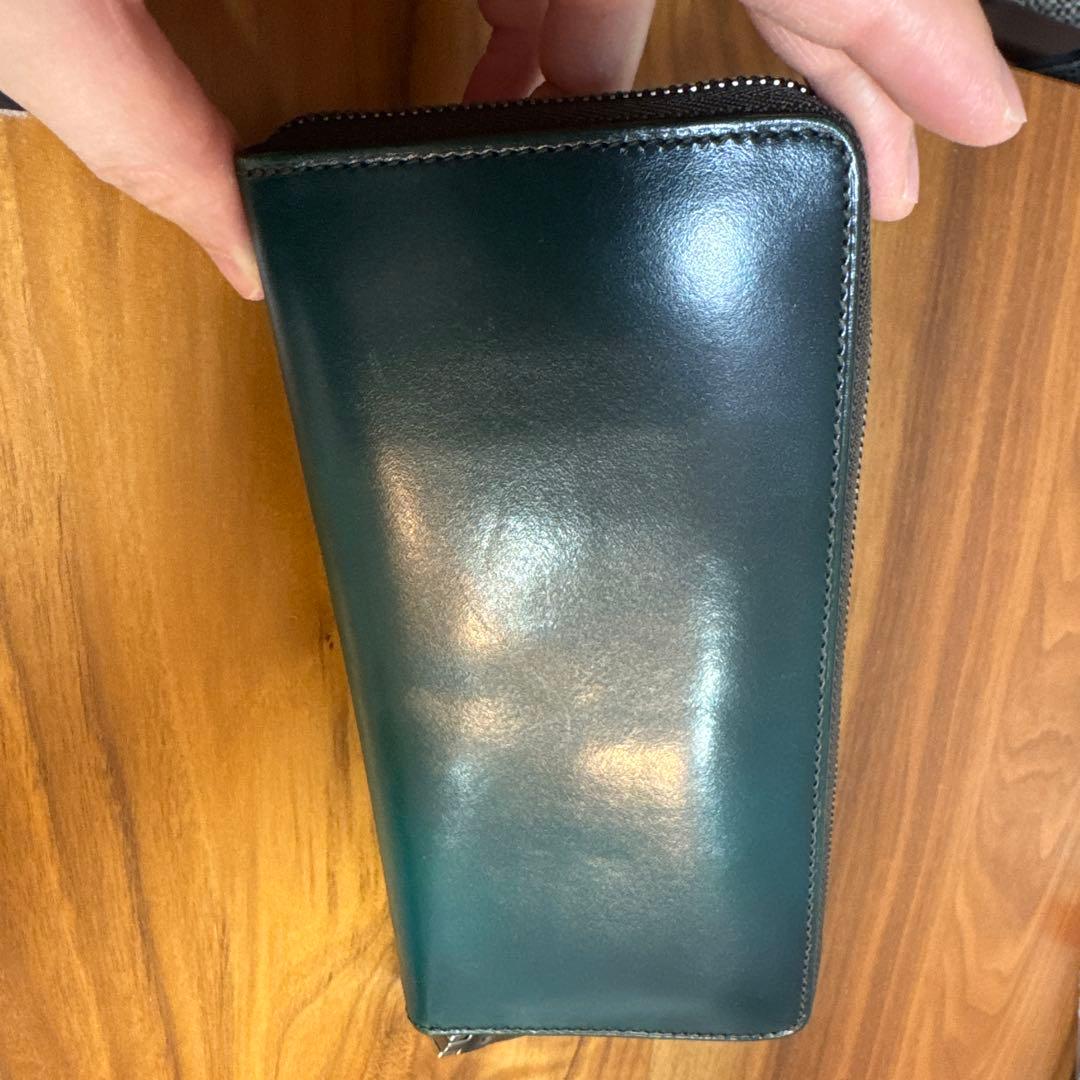 YUHAKU ラウンドファスナー長財布　フォスキーア　牛革　ブルー