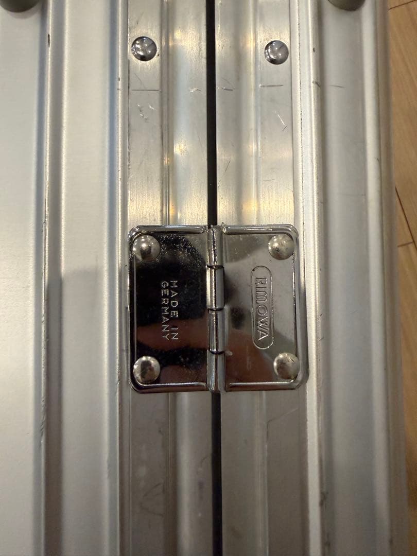 Rimowa リモワLufthansa アルミキャリーケース 32リットル