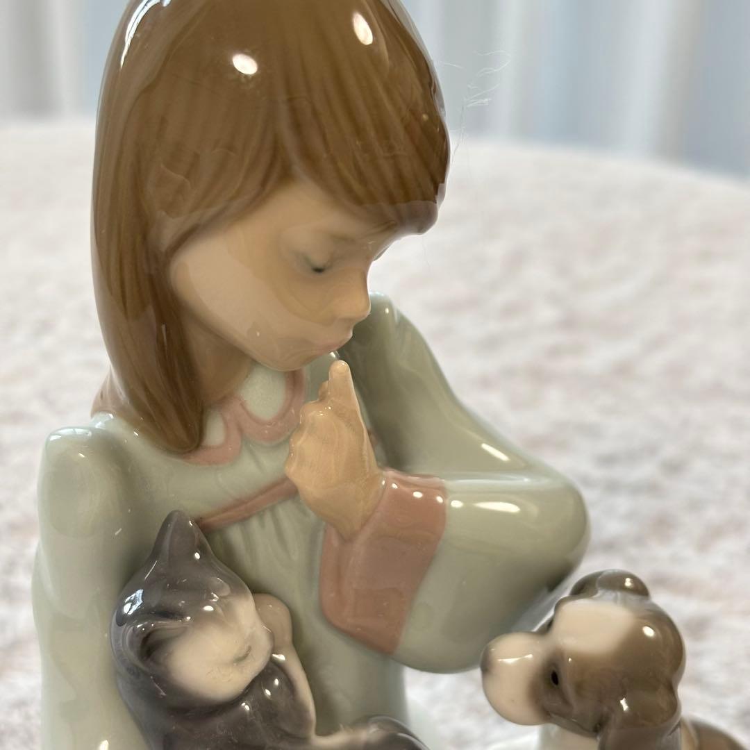 リヤドロ フィギュアリン ヴィンテージ 「ネコのお昼寝」＃5640